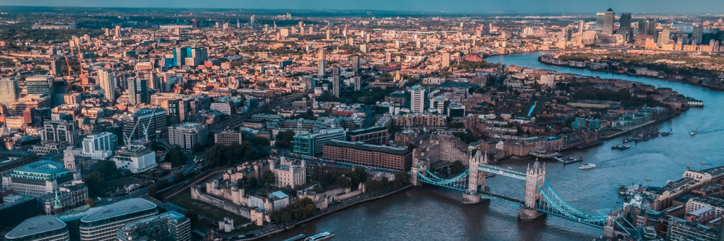 The approach of top Finance Directors in a modern business